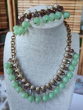 Set of Faux Jade Beads Pearls Bracelet and Necklace Vintage Amethyst Purple EUC